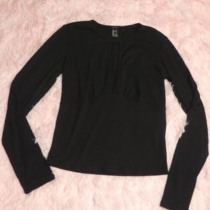 🤎 Forever21 Black Keyhole Top
